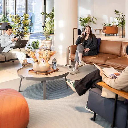 PREMIER SUITES PLUS Rotterdam-3