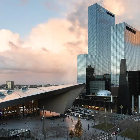 PREMIER SUITES PLUS Rotterdam-2