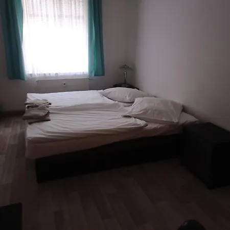 Hotel Pension zur Tanne-3