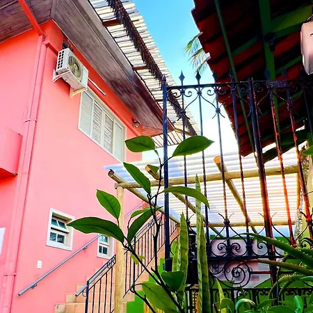Pousada Casa Rosada Ilhabela-2