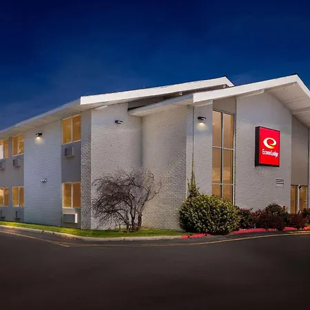 Econo Lodge-3