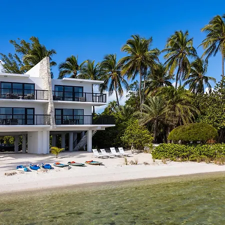 Pines & Palms Resort-3