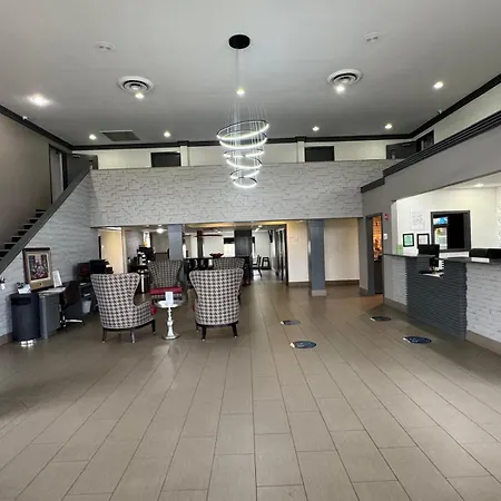 Ramada By Wyndham Tuscaloosa-2