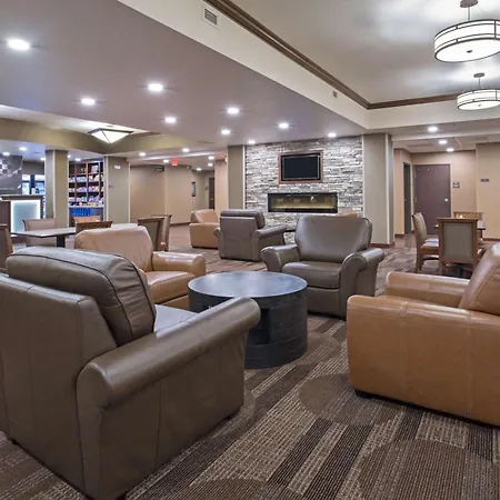 Best Western Plus Lincoln Inn & Suites-2