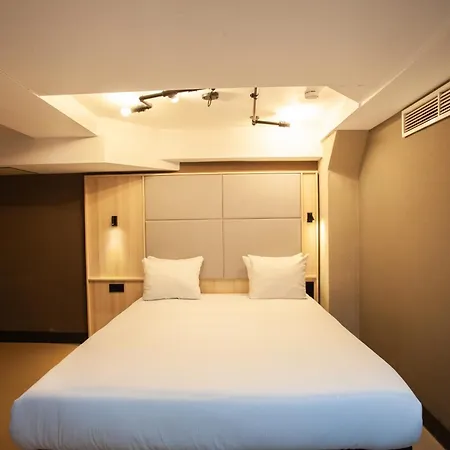The Alfred Hotel-3