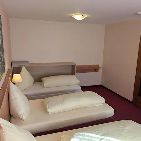 Stadthotel Augsburg-3