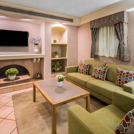 Days Inn By Wyndham San Diego Vista-2