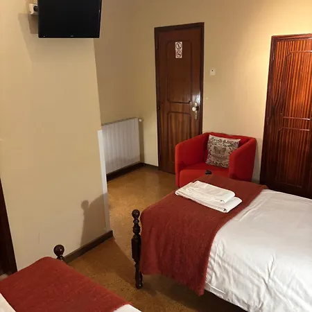 Chalet Relogio Guesthouse-2
