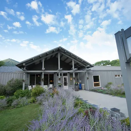 Peaks Of Otter Lodge-2