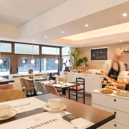 Hotel Kristoffel - Ontbijt inbegrepen-3