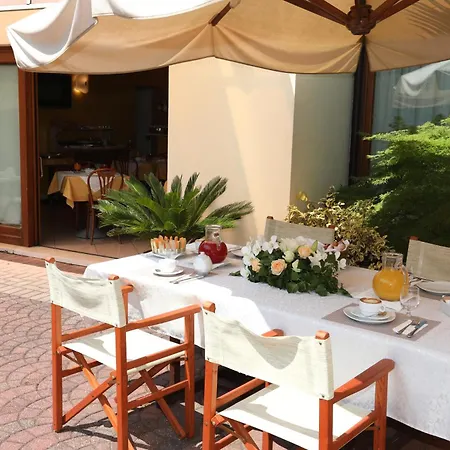 Hotel Cris-2