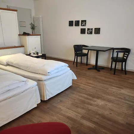 Hotel Im Schlosspark-2