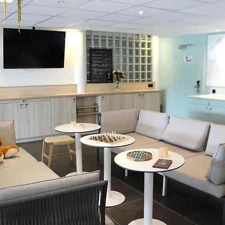 Hôtel Kyriad La Rochelle Centre Ville-2