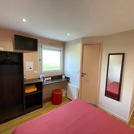 Brit Hotel St-Quentin/Nord-3