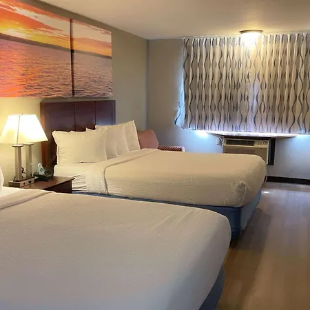 Days Inn & Suites By Wyndham Stevens Point-2