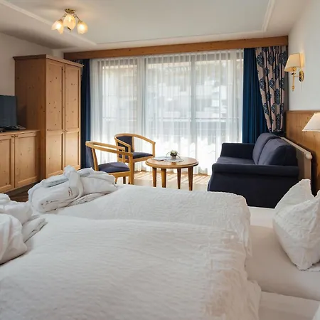Hotel Garni Alpenruh-Micheluzzi-2