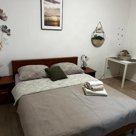 Guesthouse Perica-2