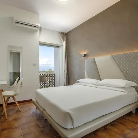Hotel Tirreno-3