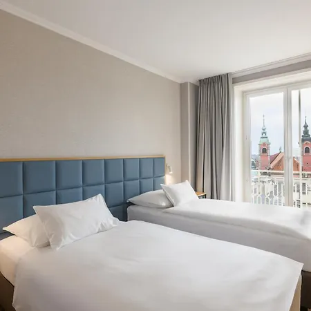 Eurostars Uhotel-3
