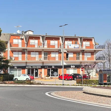Hotel Crocenzi-3