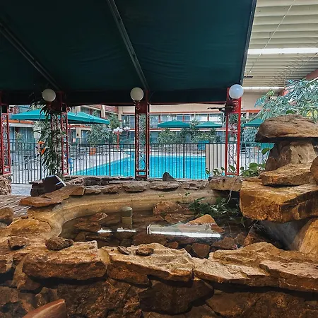 Clarion Inn-3