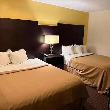 Hollister Inn-3