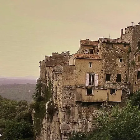 Au Pied des Baous-3