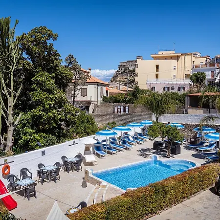 Asterias Residence - Rooms & Spa-2