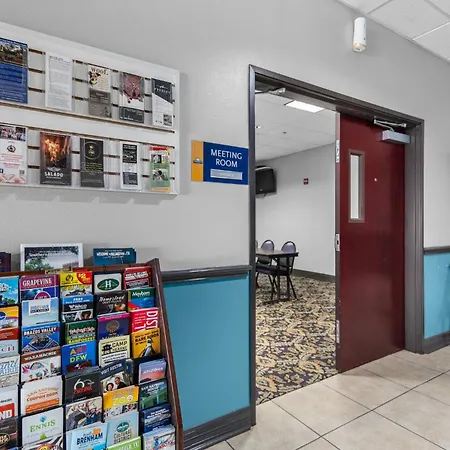 Days Inn By Wyndham Salado-3