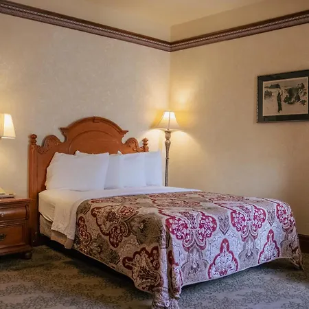 Historic Bullock Hotel-2