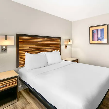 Quality Inn & Suites Sacramento Downtown Area-3