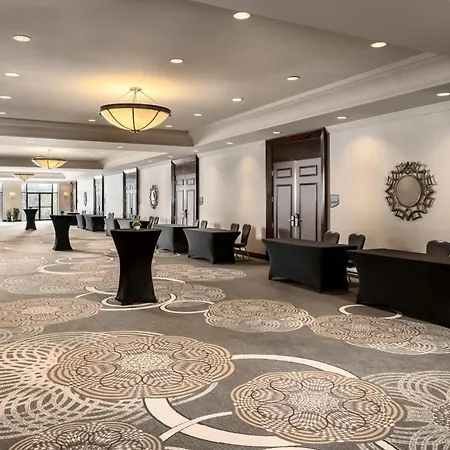 Sheraton Toronto Airport Hotel & Conference Centre-3