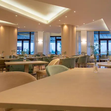 Hotel Savoy-3