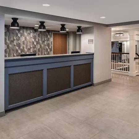 Holiday Inn Express St. Albans By Ihg-3