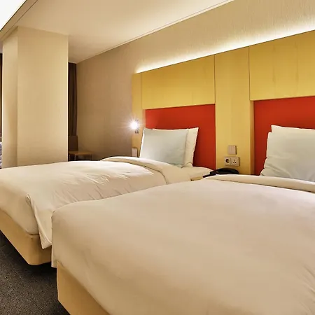 Hotel Midcity Myeongdong-2