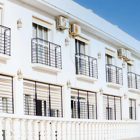 Hotel Playa Conil - Beachfront Studios & Suites-3
