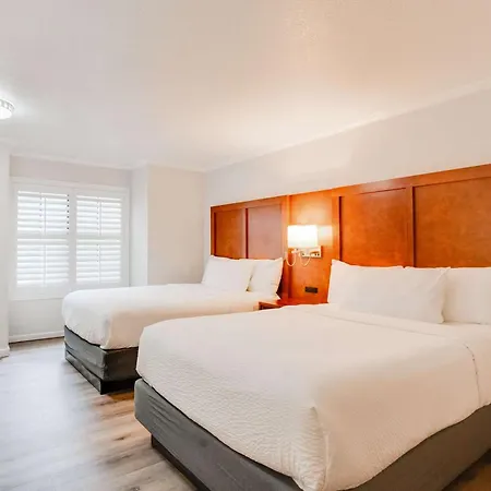 Ramada By Wyndham Mountain View-2