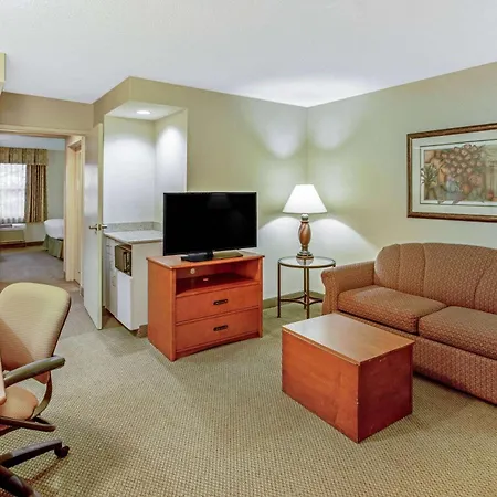 La Quinta By Wyndham Appleton College Avenue-3