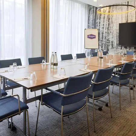 Hampton By Hilton London Waterloo-3