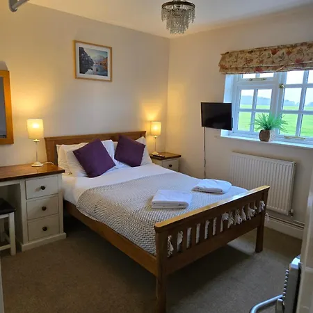 Wayside B&B-3