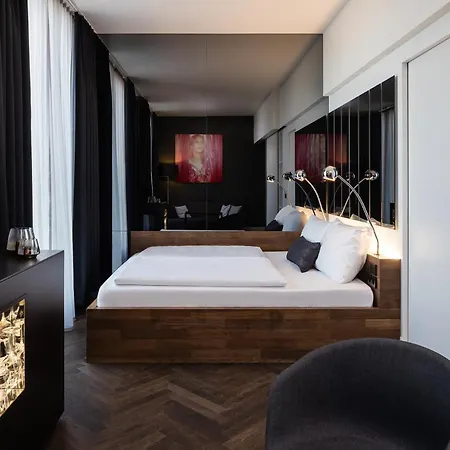 Hotel Amano Grand Central-3