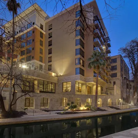 Hampton Inn & Suites On The San Antonio Riverwalk-3