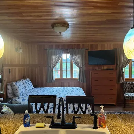 Whistling Winds Motel-3