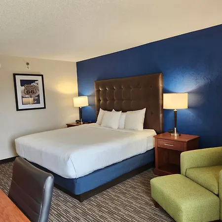 Heritage Inn & Suites St Louis Fenton, Trademark By Wyndham-3
