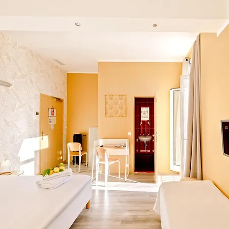 Hotel Lemon-2