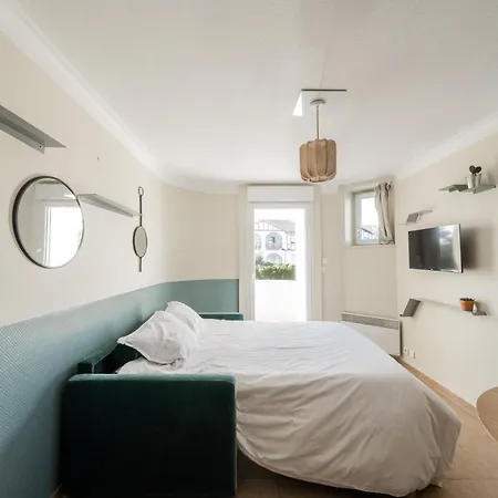 Résidence Château d'Acotz - Appartements avec piscine à 300m des Plages&Océan-3