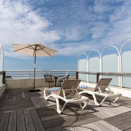 Best Western Hotel De La Plage Saint Marc sur Mer-3