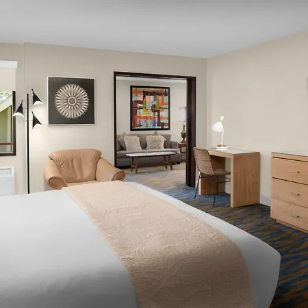 Ashland Hills Hotel & Suites-2
