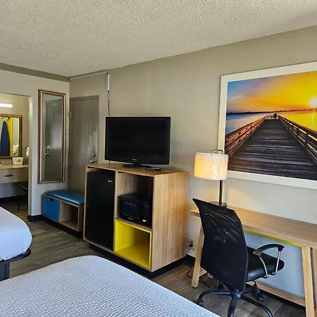 Days Inn By Wyndham Washington-3