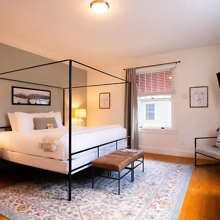 Hearthside Inn-2